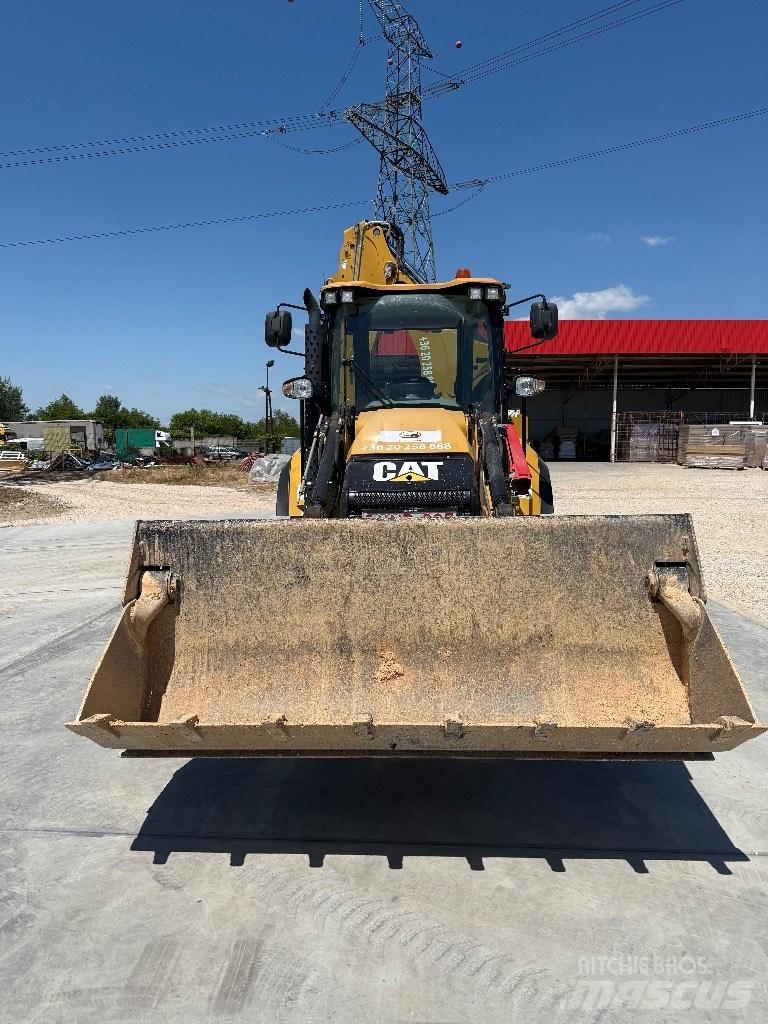CAT 432f2 Товарач със заден ексватор