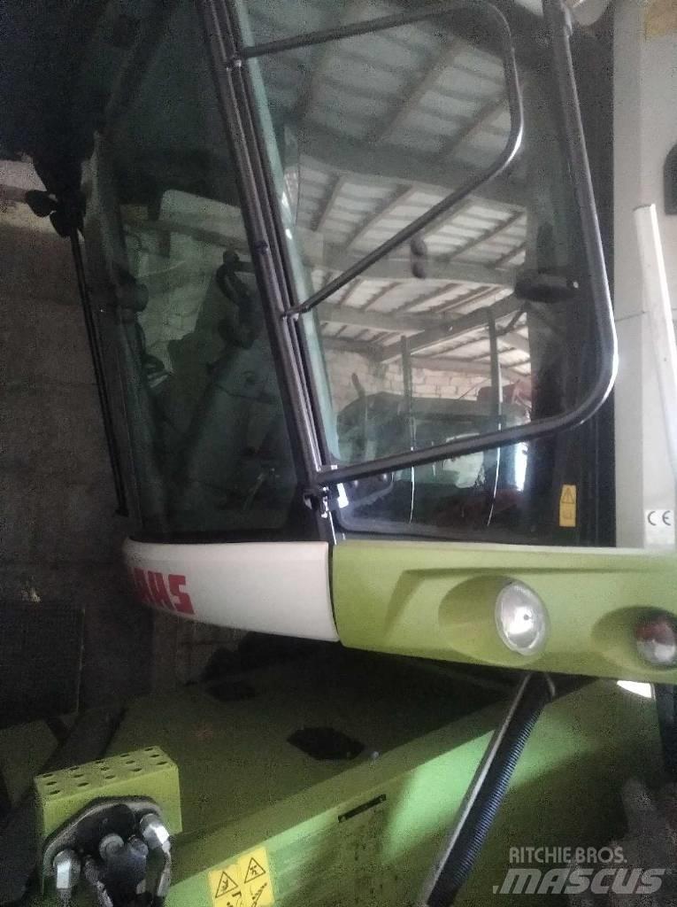 CLAAS Tucano 320 Комбайни