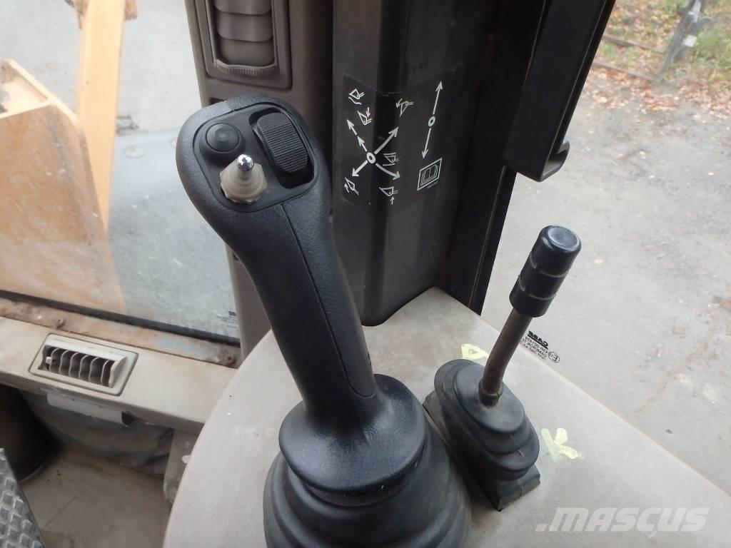 CASE 721 D 4x4 Колесни товарачи