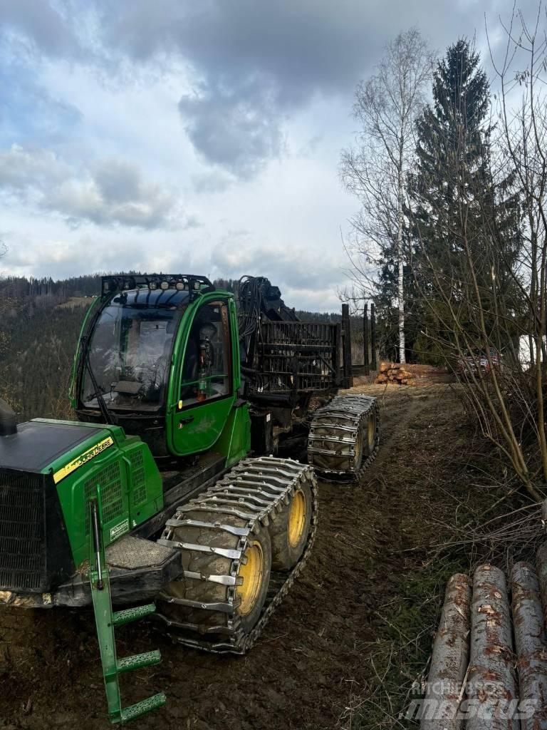 John Deere 1110 E Форуардери