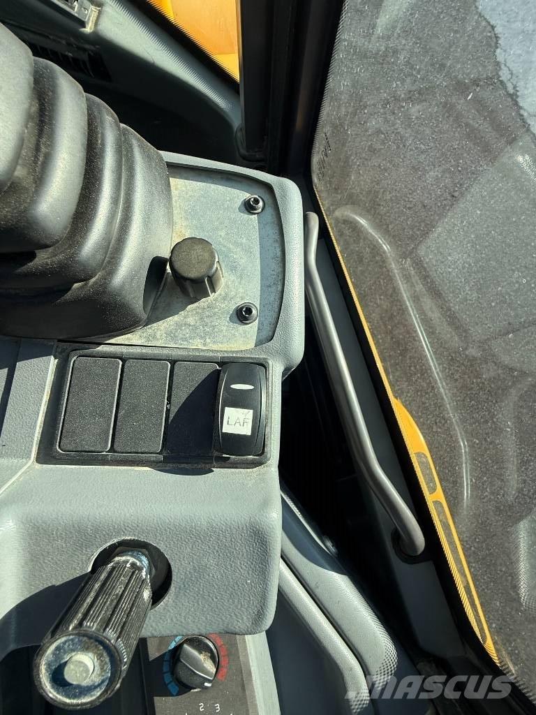 Volvo L30G Speeder Колесни товарачи