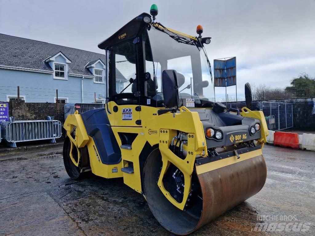 Bomag BW 151 AD-5 Двойни барабанни ролки
