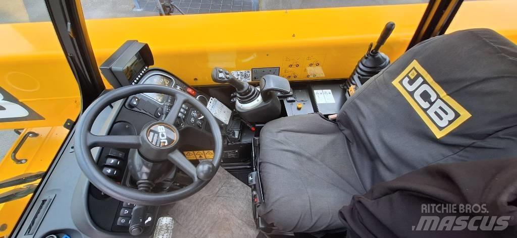 JCB 555-260R Телескопични товарачи