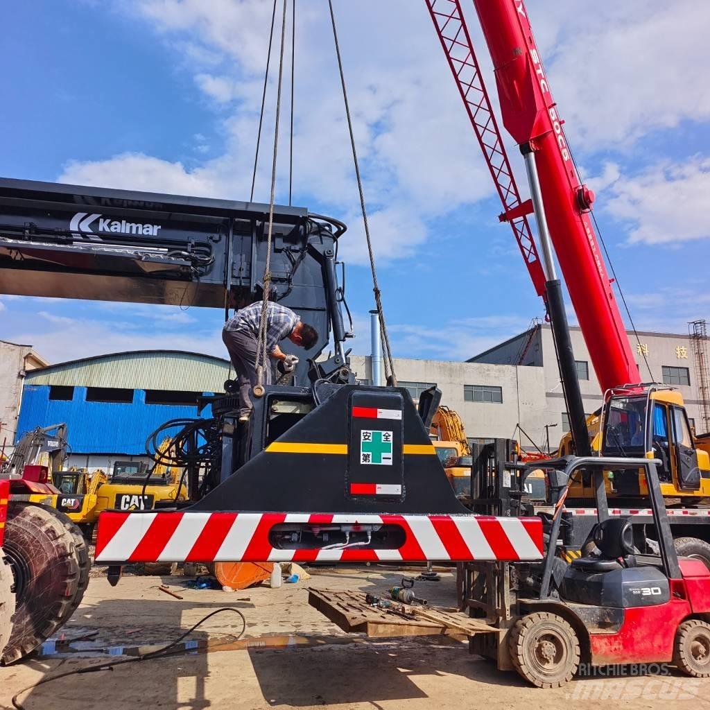Kalmar DRF 450 Кари повдигачи на контейнери