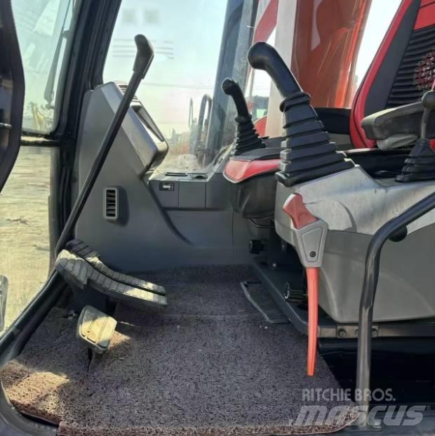 Doosan DX75-9C Средни екскаватори 7т - 12т