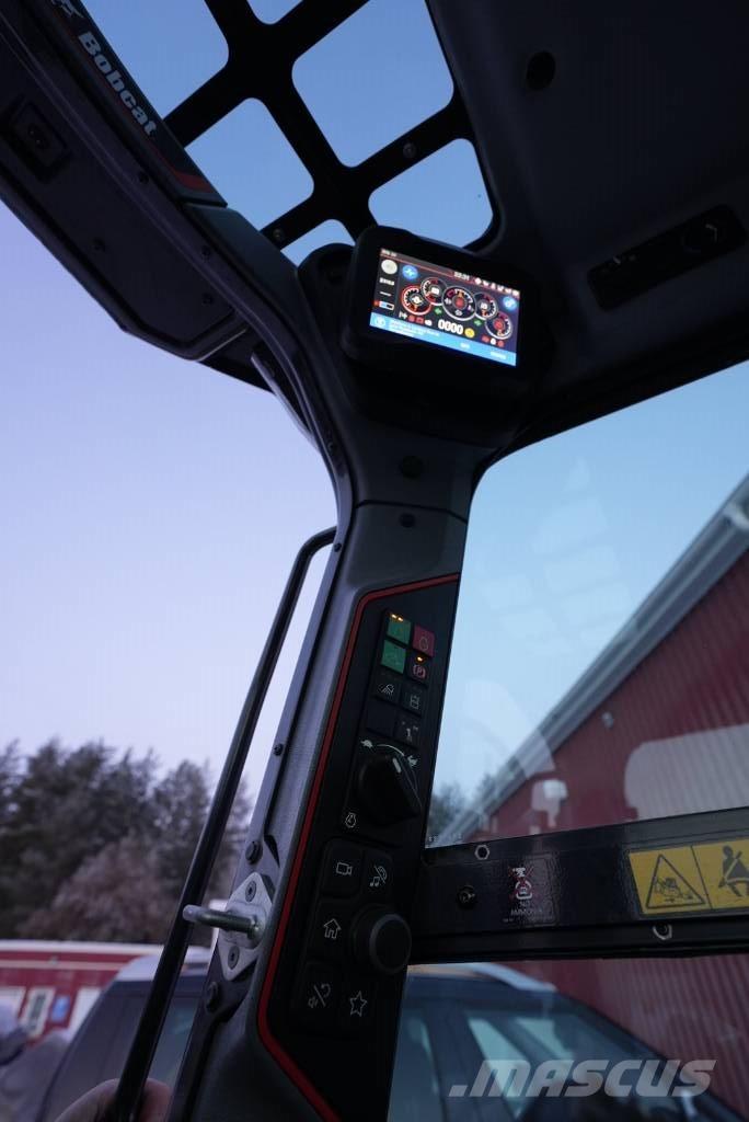 Bobcat S 76 Мини товарачи
