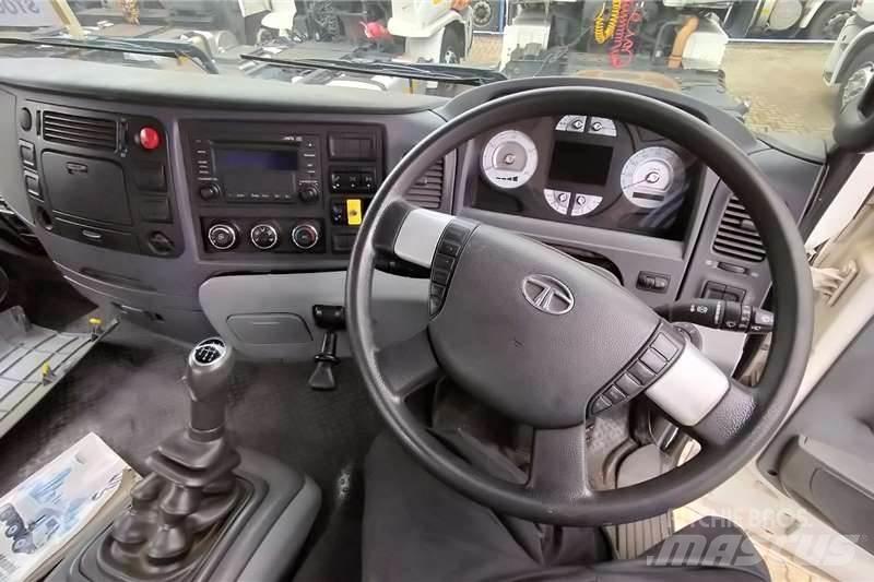 Tata PRIMA 3338K Други