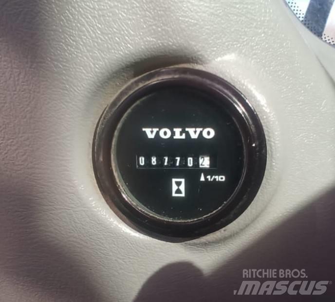 Volvo EW 180 E Колесни екскаватори