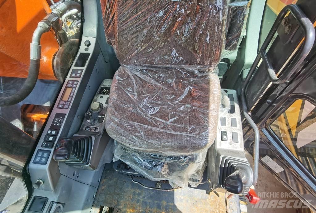 Doosan DX 225 LC Верижен екскаватор