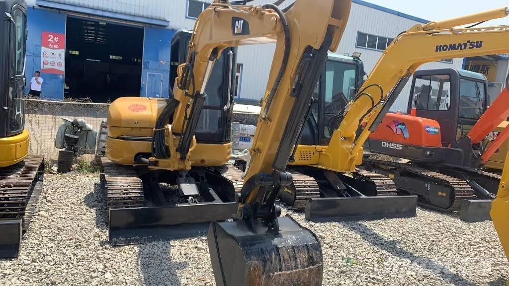 CAT 304 CR Мини екскаватори < 7 т