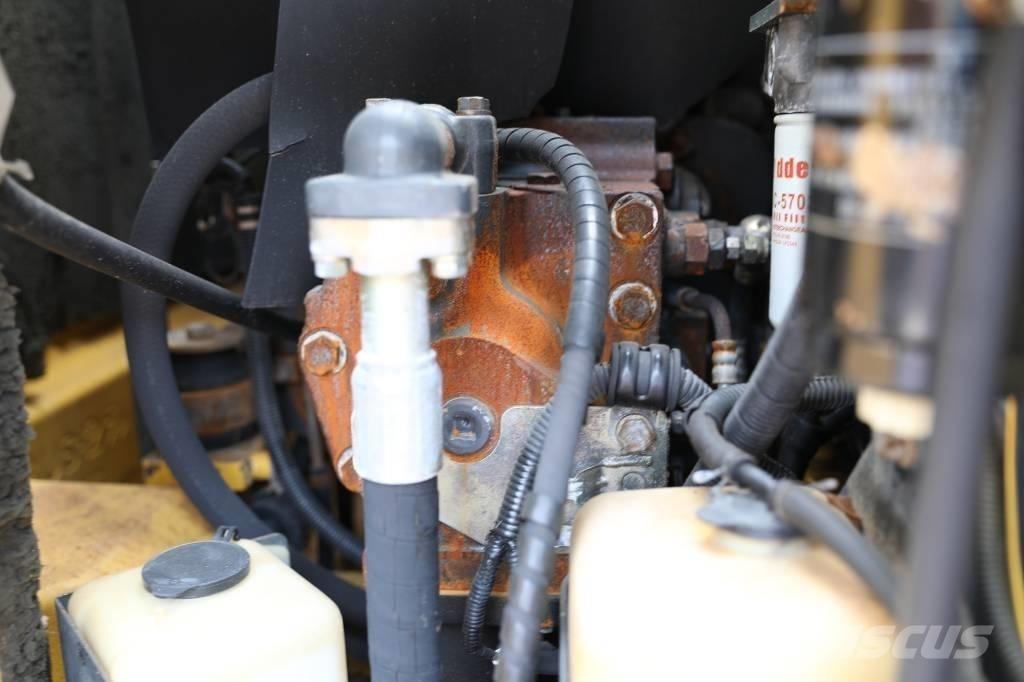 Komatsu PC 128 US Средни екскаватори 7т - 12т