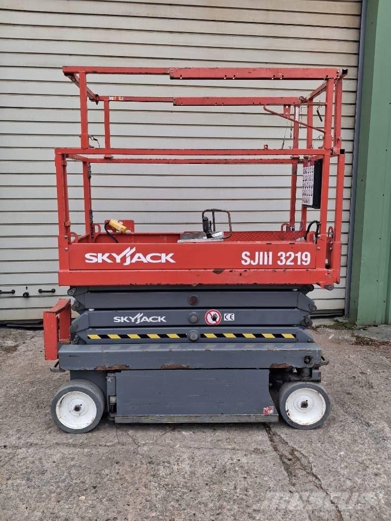 SkyJack SJ III 3219 Ножични работни платформи