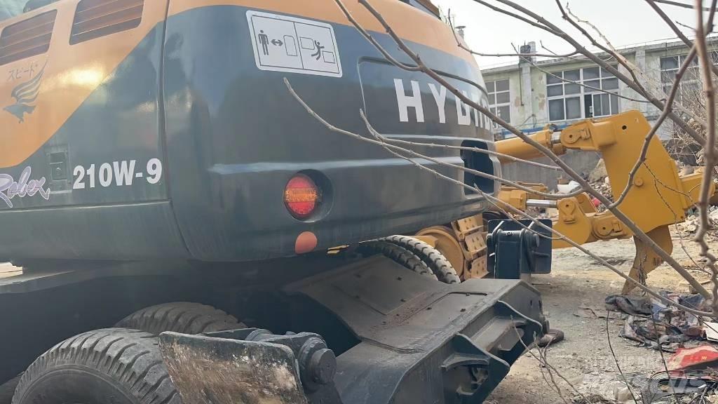 Hyundai DH210W-9 Колесни екскаватори