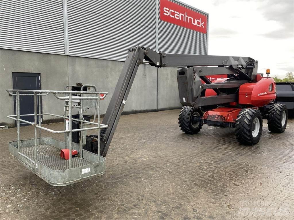 Manitou 200ATJ RC Съчленени стрелови подемници