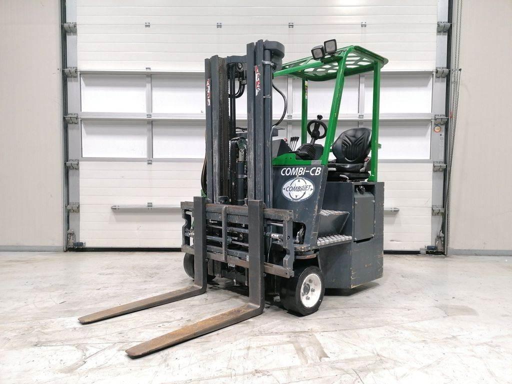 Combilift CB2500 Страничен товарач