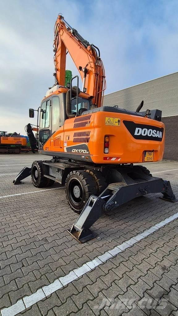 Doosan DX 170W-5 Колесни екскаватори