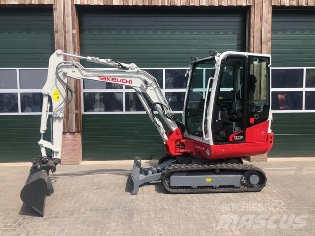 Takeuchi TB230 Мини екскаватори < 7 т