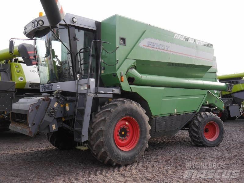 Fendt 8350 Комбайни