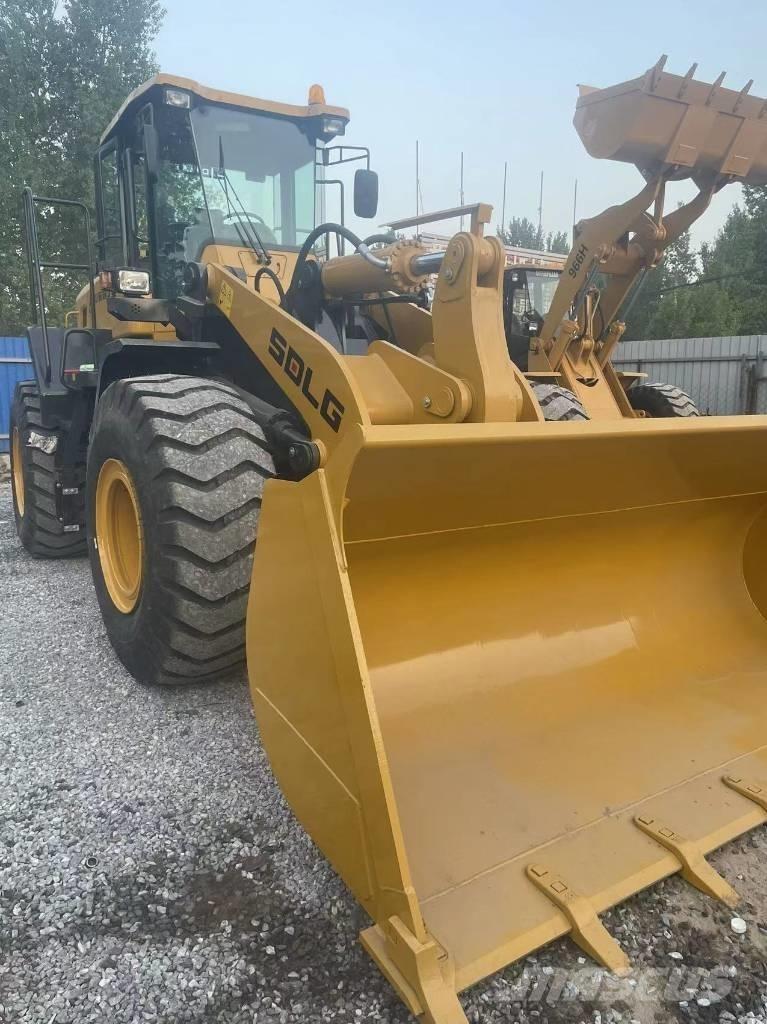 SDLG LG 956 F Колесни товарачи