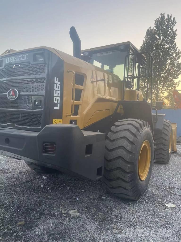 SDLG LG 956 F Колесни товарачи