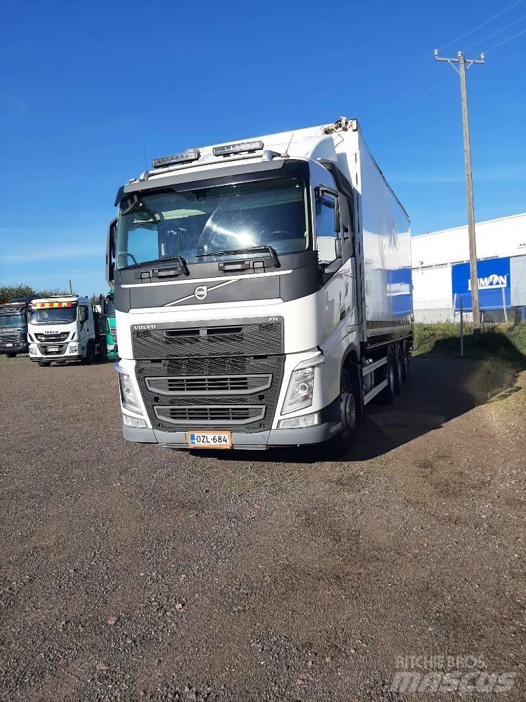 Volvo FH 13 Камиони за дървени стърготини
