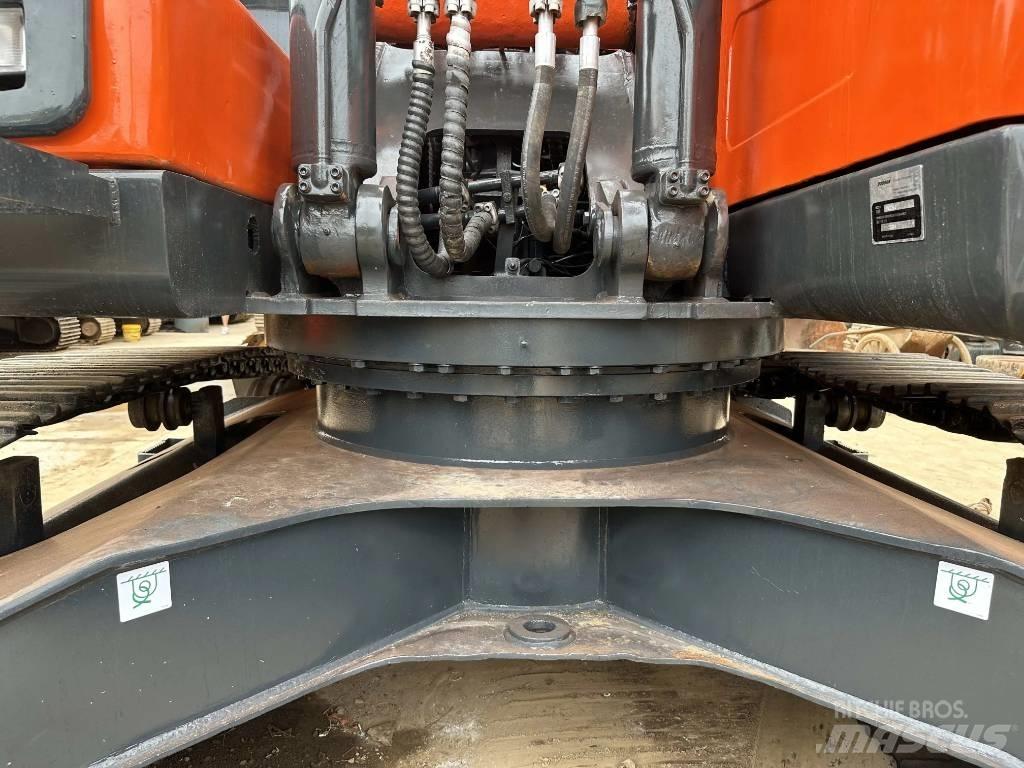 Doosan DX225LC-9C Верижен екскаватор