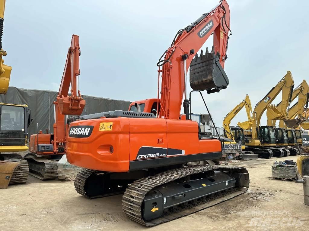 Doosan DX225LC-9C Верижен екскаватор
