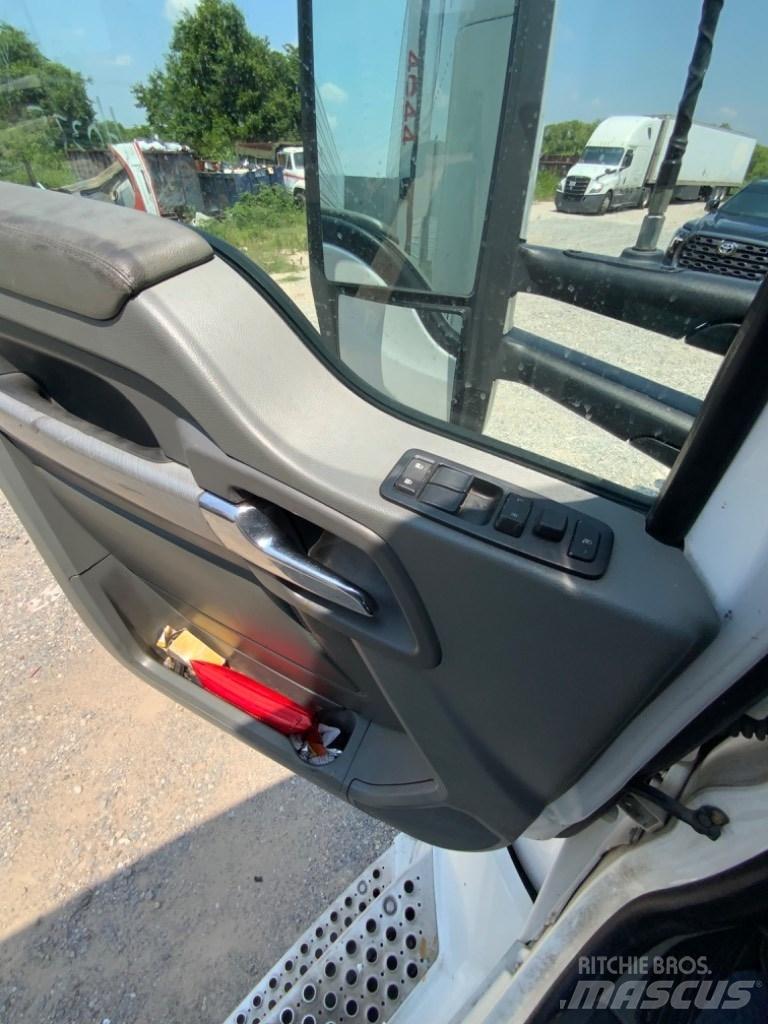 Kenworth T 680 Влекачи