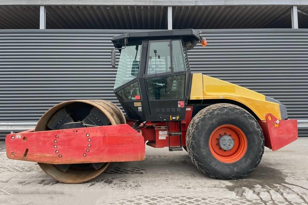 Dynapac CA302D Еднобарабанни ролки
