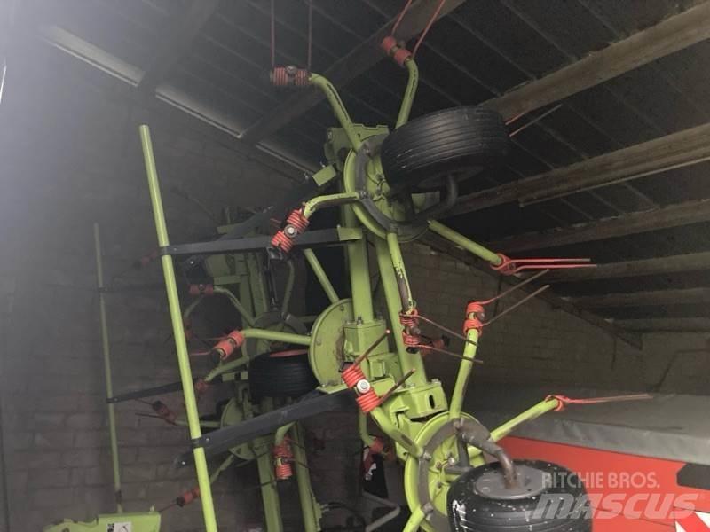 CLAAS Volto 900 Гребла и сенообръщачки