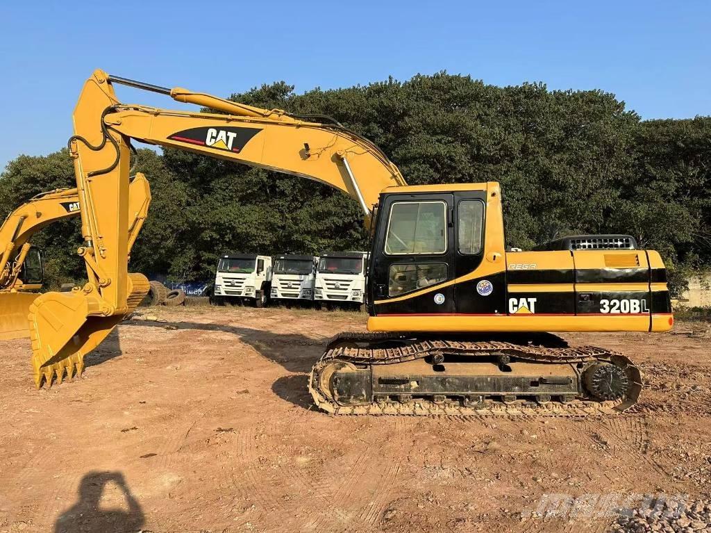 CAT 320B Верижен екскаватор