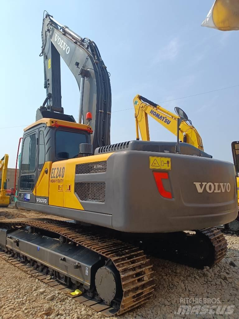 Volvo EC 240 Верижен екскаватор