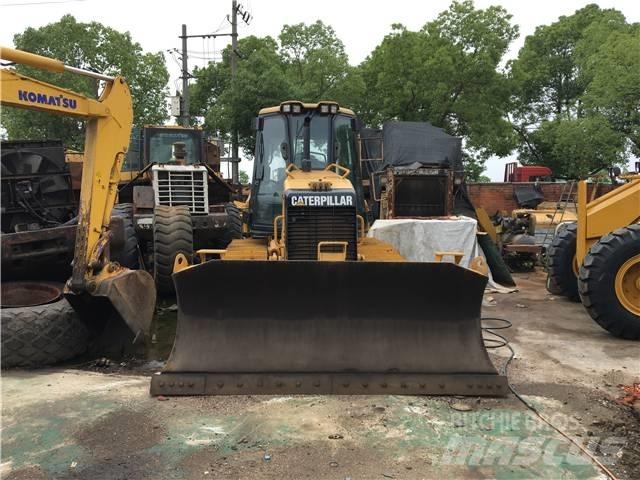 CAT D 5 K Верижни булдозери
