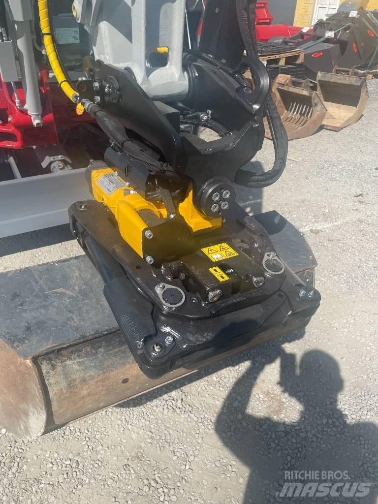 Takeuchi TB 2150 R Верижен екскаватор