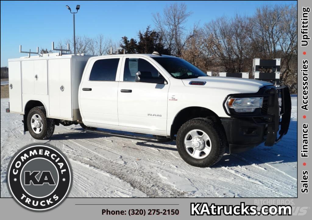 RAM 3500 TRADESMAN Пикапи