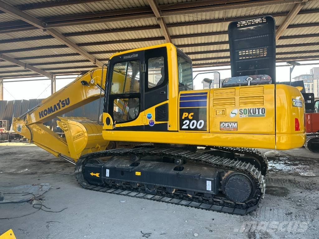 Komatsu PC 200-8 Средни екскаватори 7т - 12т