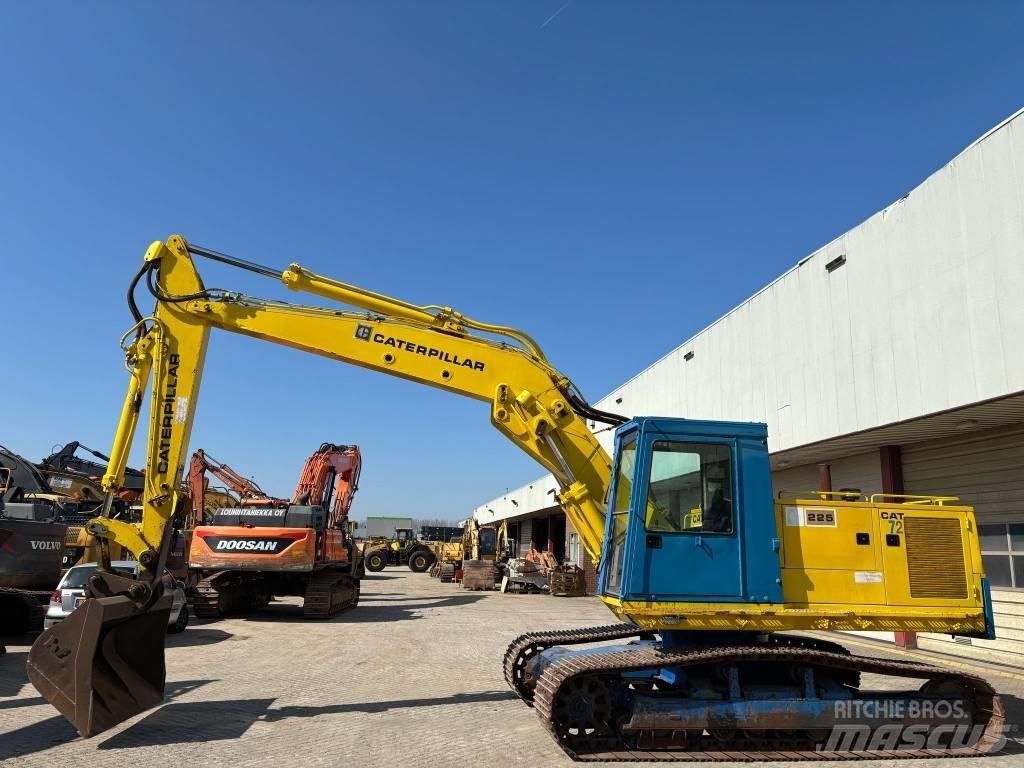 CAT 225 Верижен екскаватор