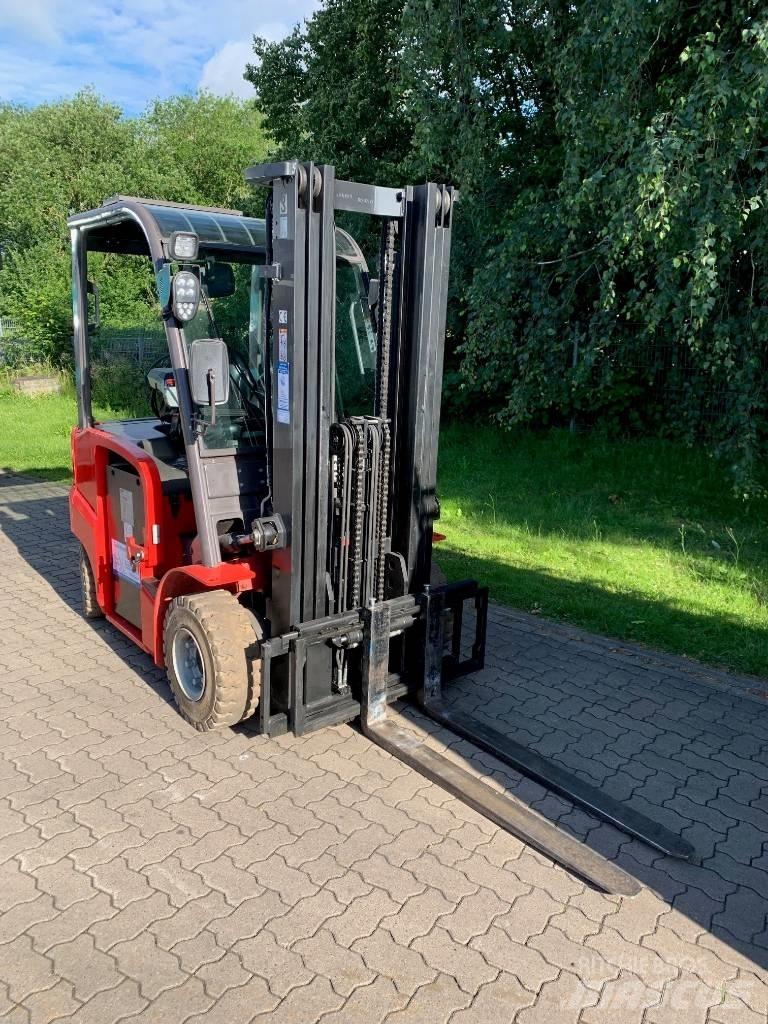 Manitou ME425C Електрически вилични кари-повдигачи