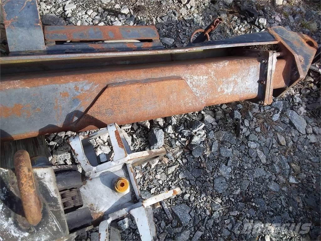 CAT 2200 Карнове за харвестери