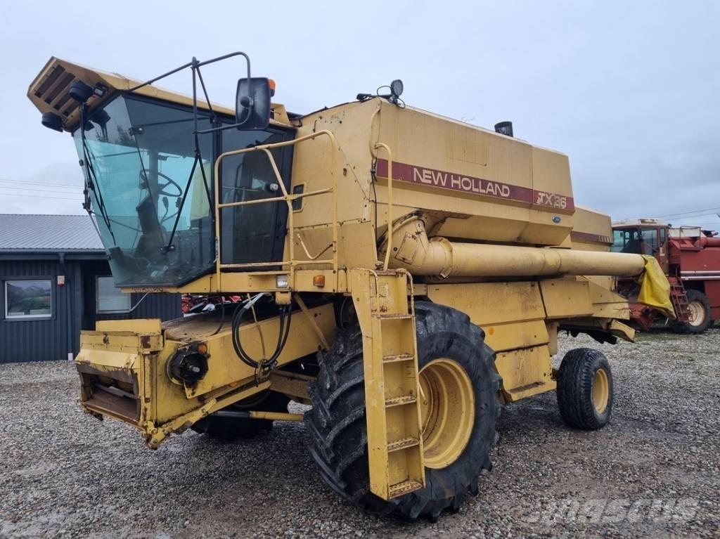 New Holland TX 36 Комбайни