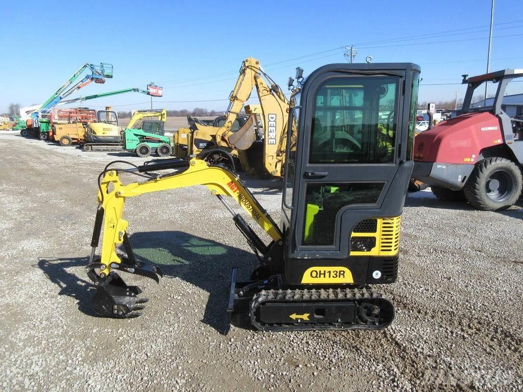 AGT QH13R Мини екскаватори < 7 т