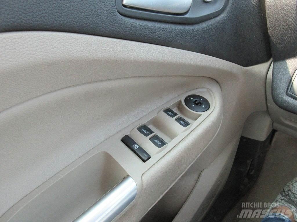 Ford Escape Коли