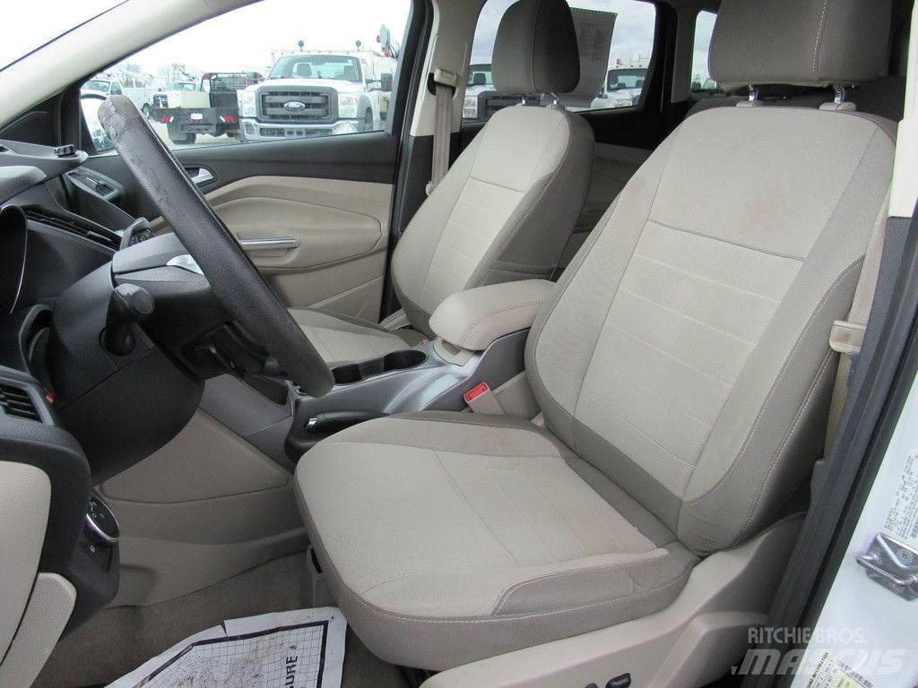 Ford Escape Коли