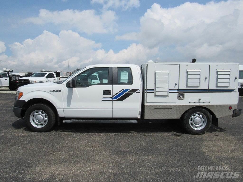 Ford F-150 Пикапи