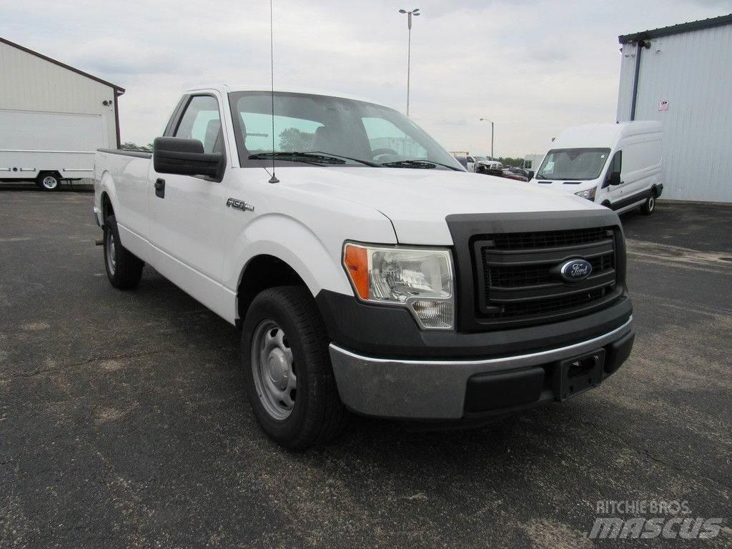 Ford F-150 Пикапи