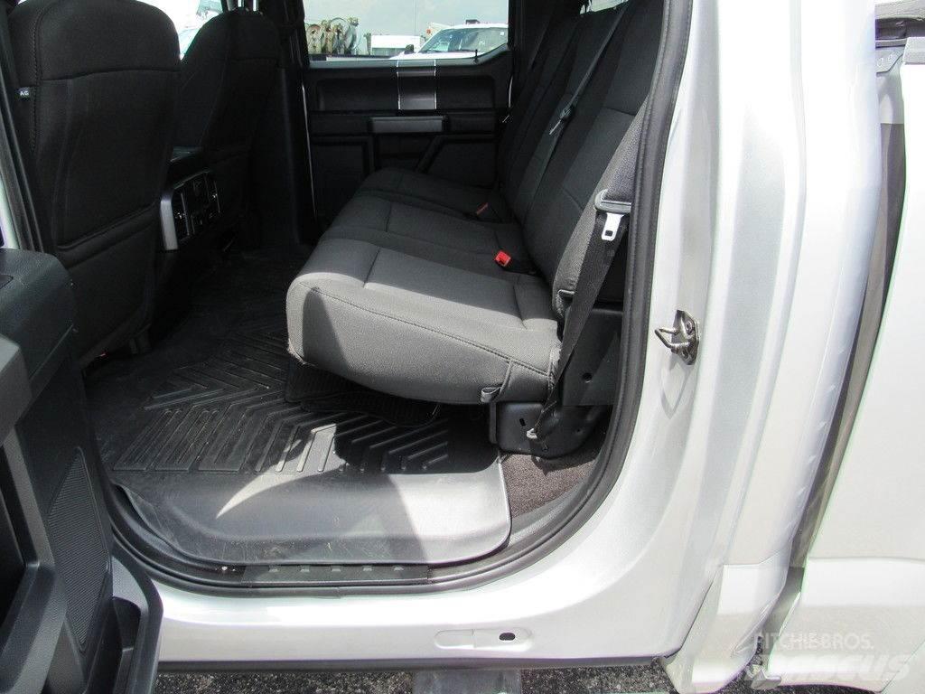 Ford F-150 Пикапи