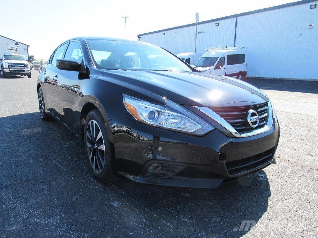 Nissan Altima Коли