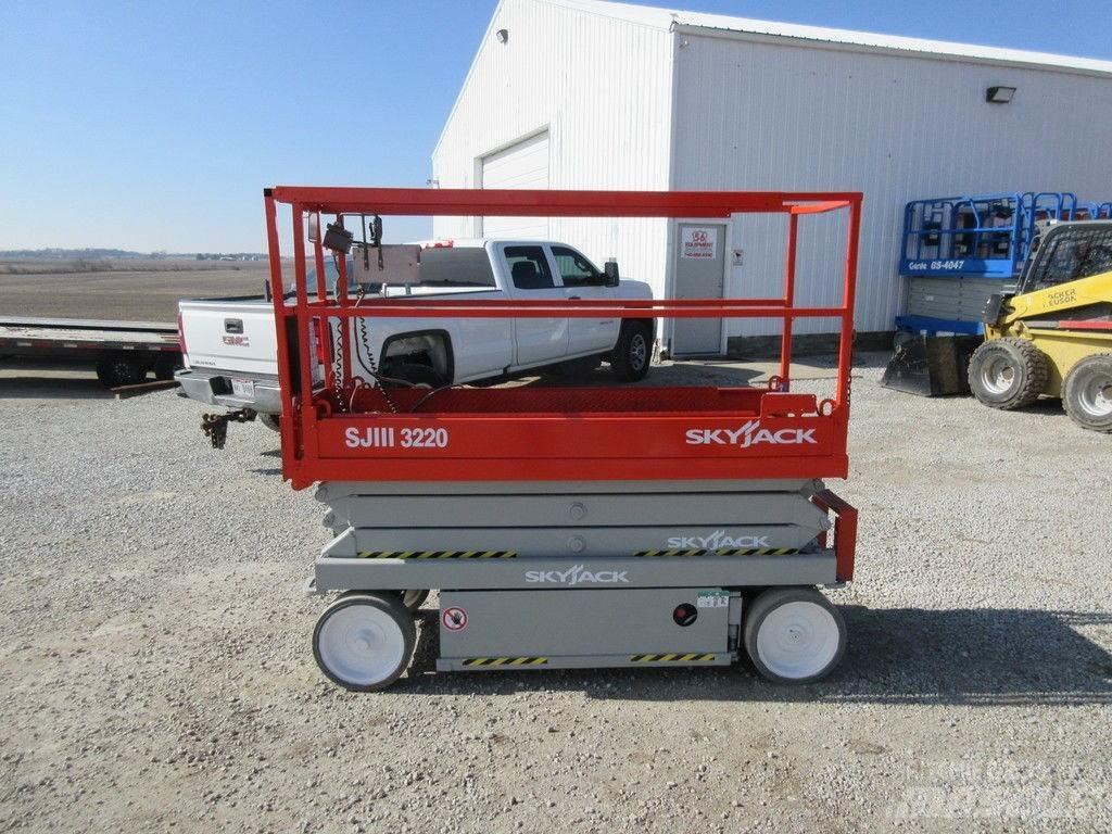SkyJack SJ3220 Други компоненти