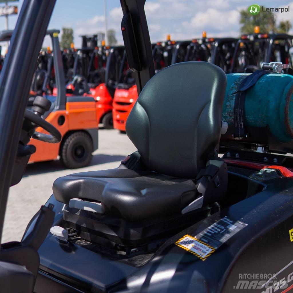 Manitou MI 25 G Камиони с АГУ