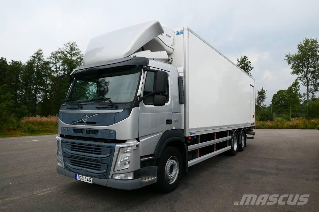 Volvo FM 330 6x2*4 С температурен контрол